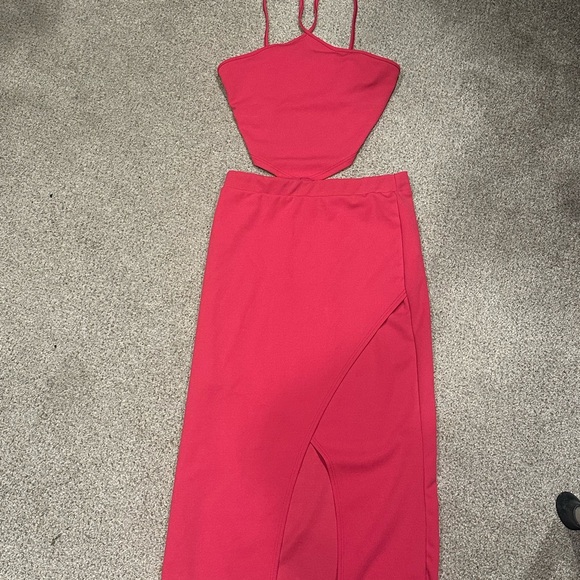 Brand new Pink Two-Piece Halter Top and Skirt Set - Picture 1 of 6